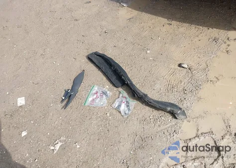 2018 Chevrolet Equinox Lt z USA, uszkodzony, nr VIN 2GNAXJEV1J6162231